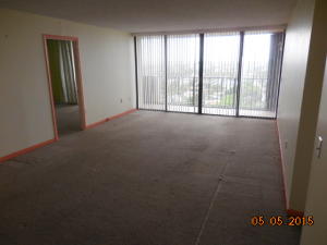 PALM BEACH HOUSE CONDO - Residential