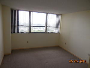 PALM BEACH HOUSE CONDO - Residential