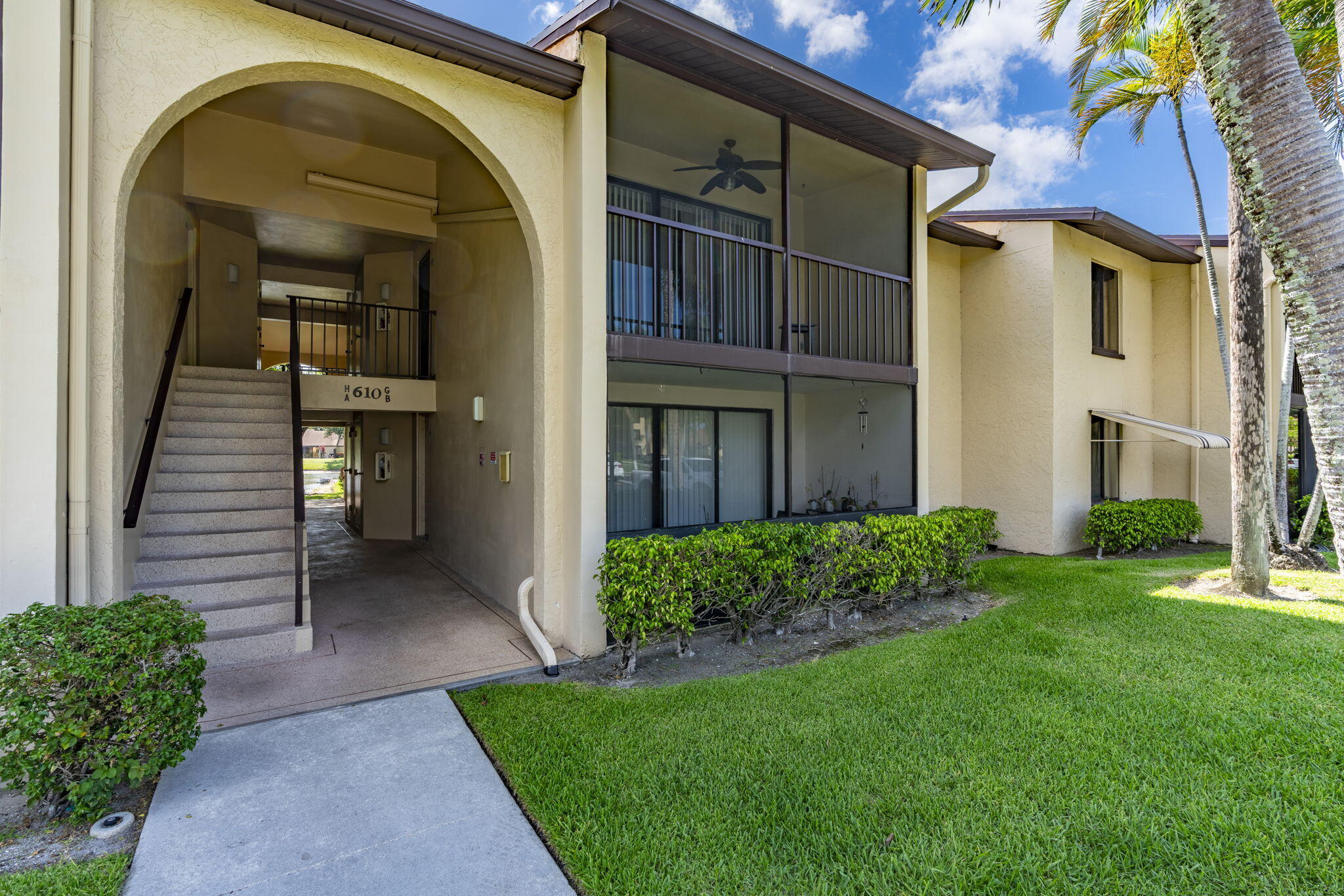 Properties 610 Sea Pine Way B2