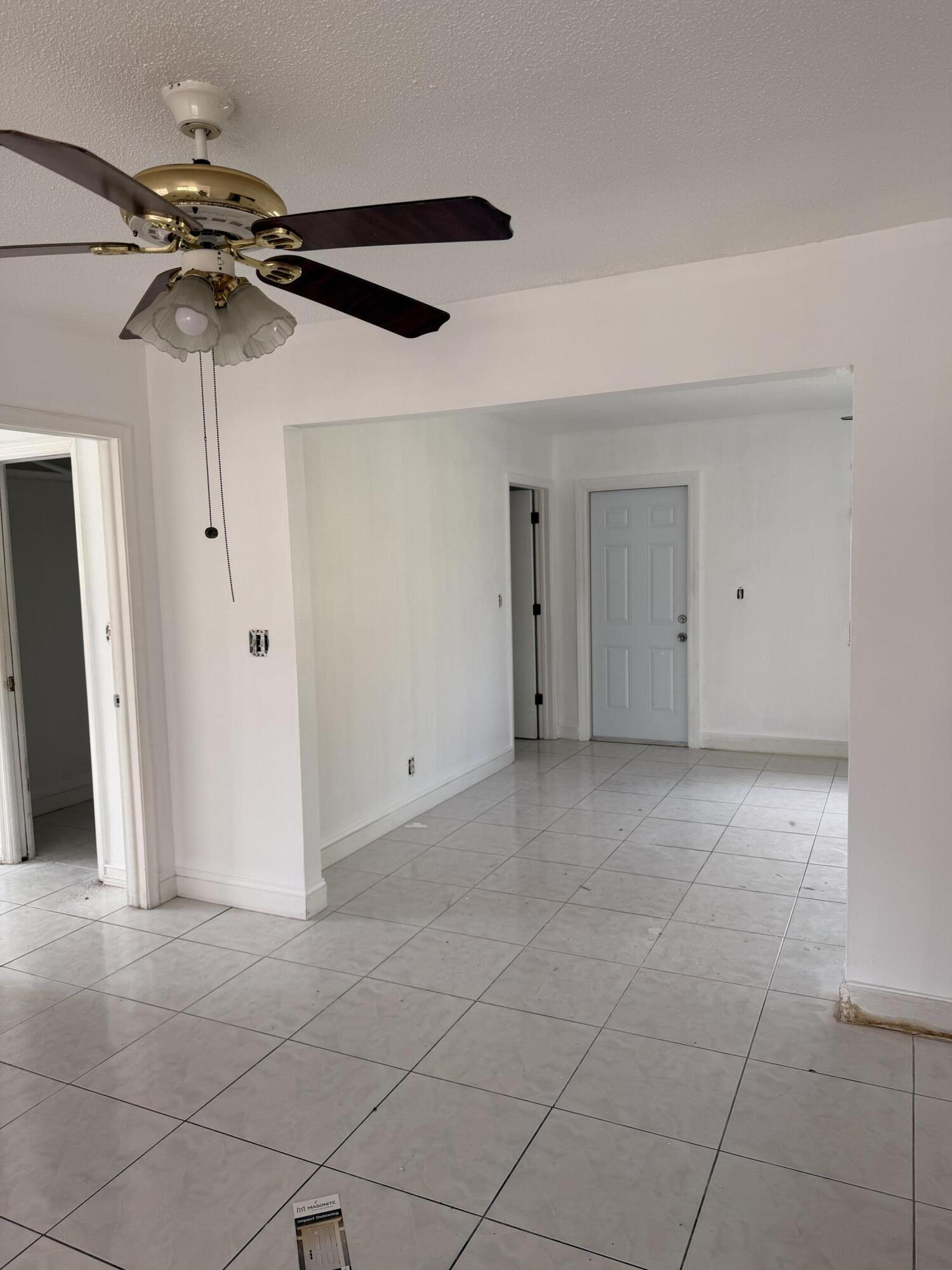 Mirror Lake Estates - Residential Lease