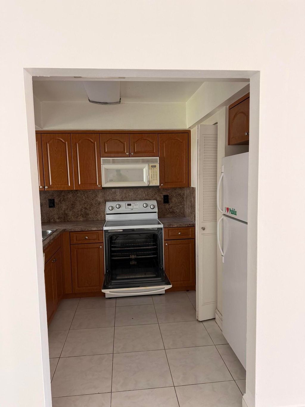 Photo of 74217425 NW 15th Street, Plantation, FL 33313 (MLS # B26003312)