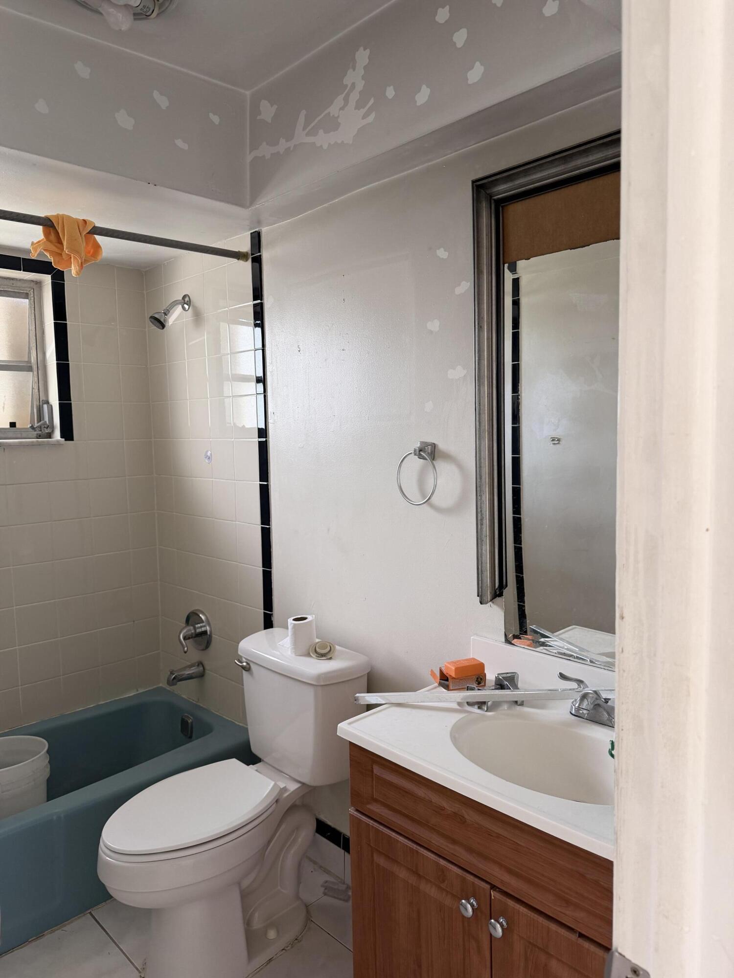 Mirror Lake Estates - Residential Lease