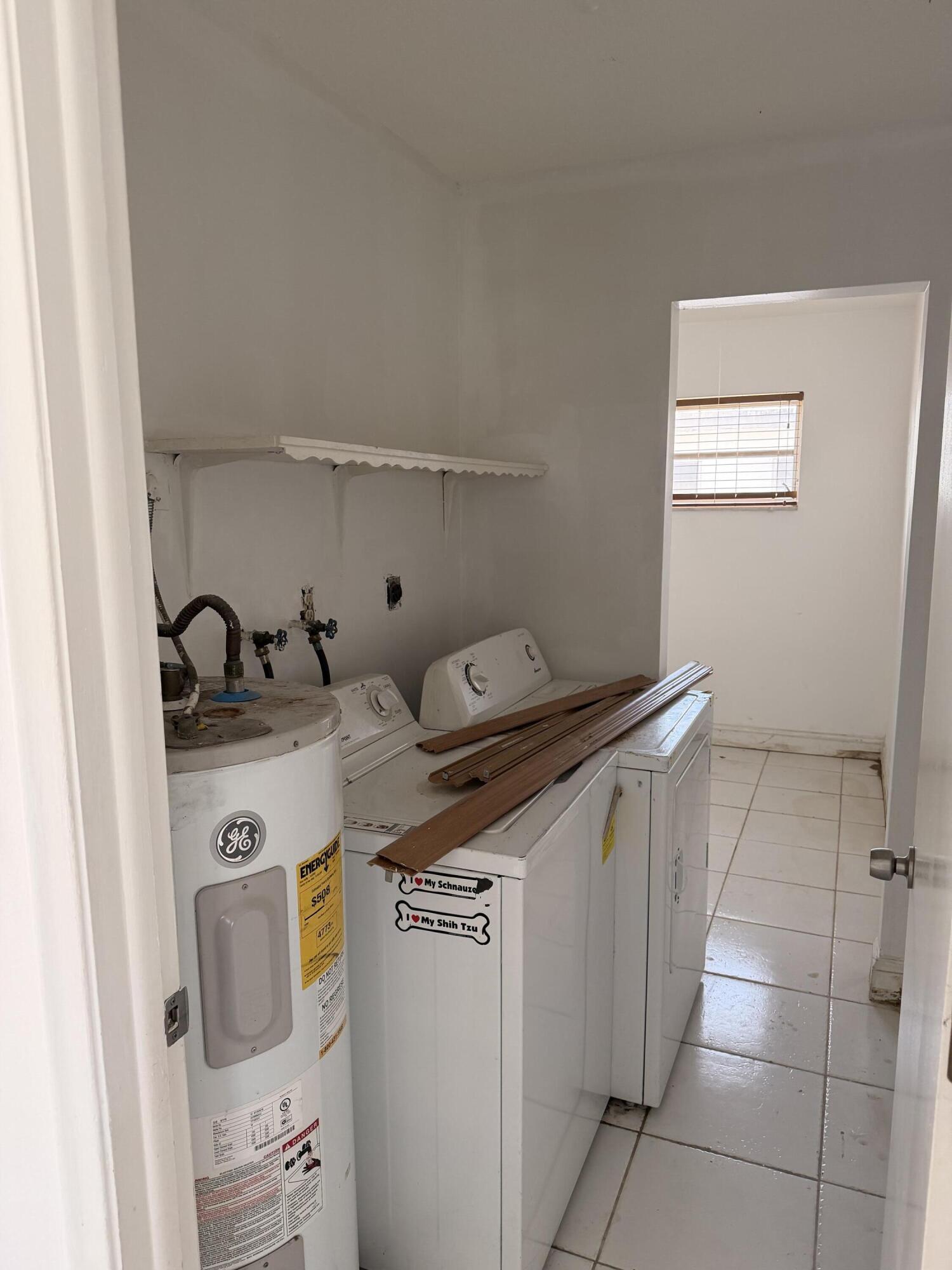 Mirror Lake Estates - Residential Lease