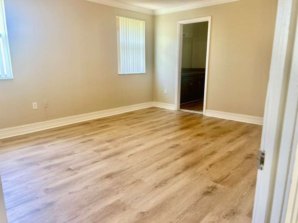 SAWGRASS ESTATES - Residential