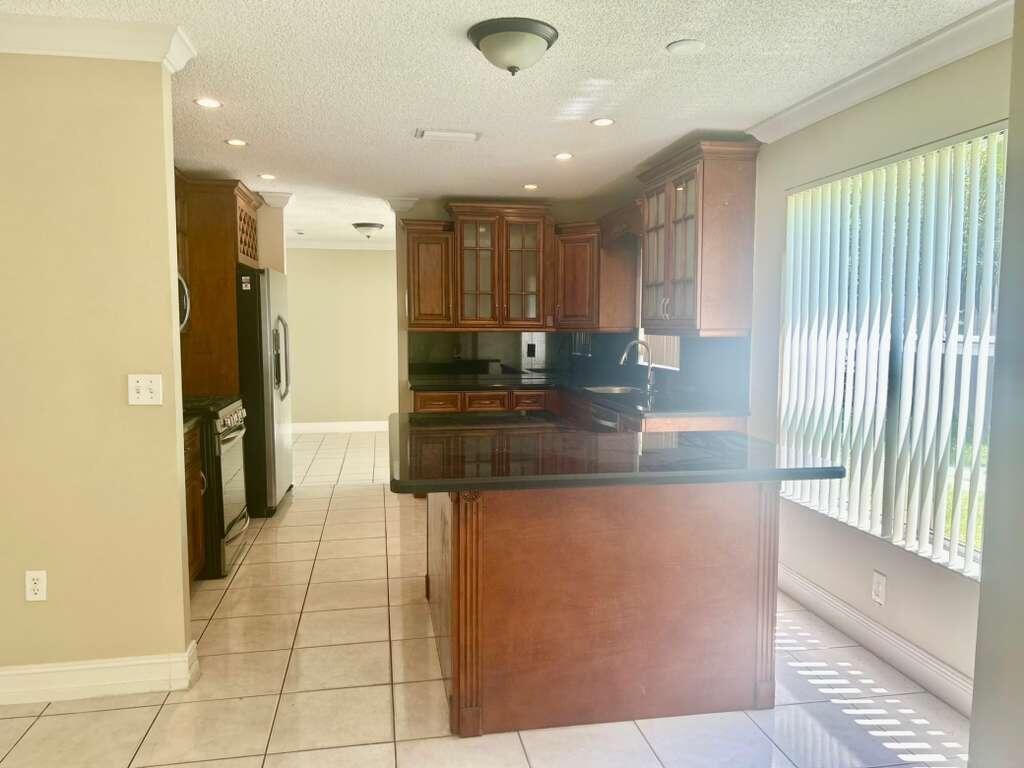 SAWGRASS ESTATES - Residential