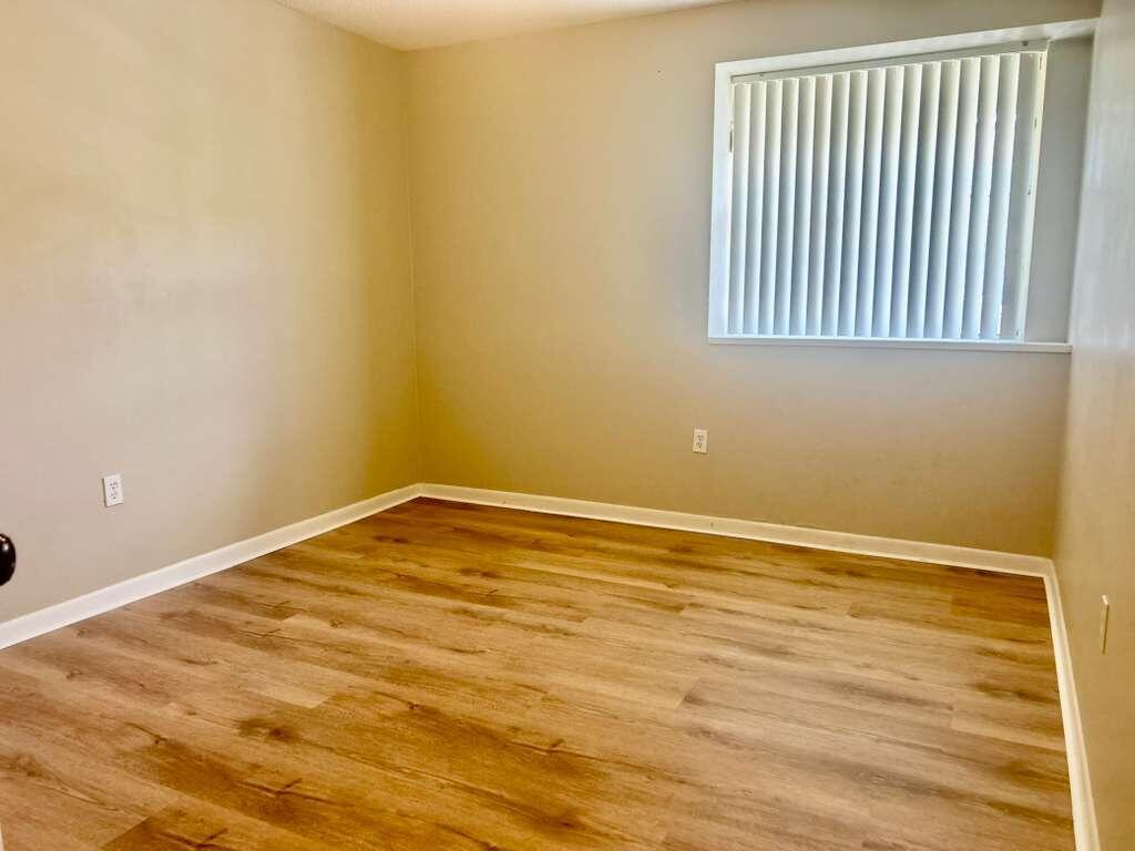SAWGRASS ESTATES - Residential