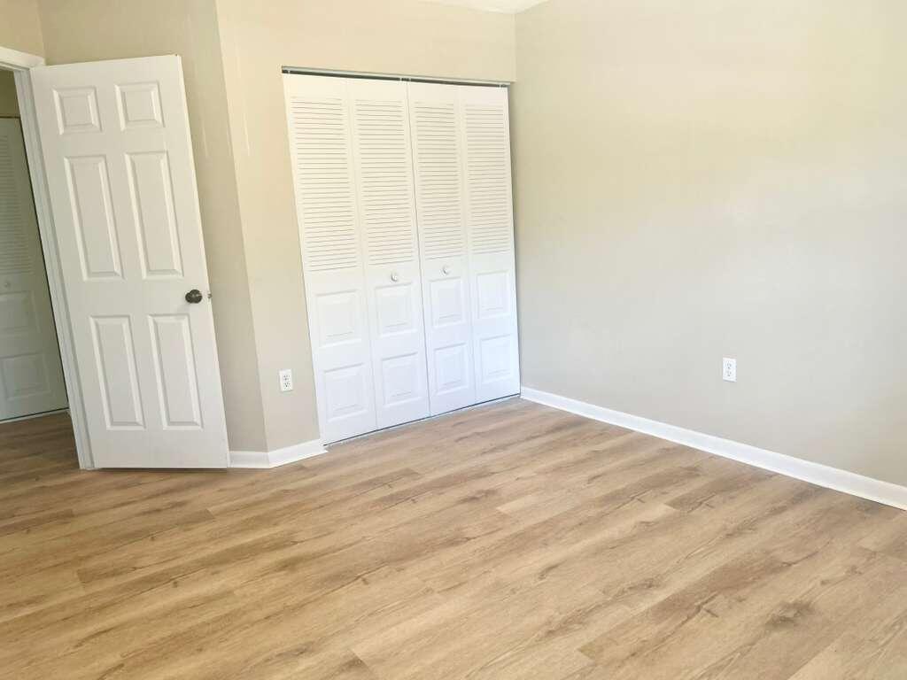 SAWGRASS ESTATES - Residential