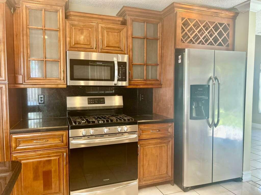SAWGRASS ESTATES - Residential