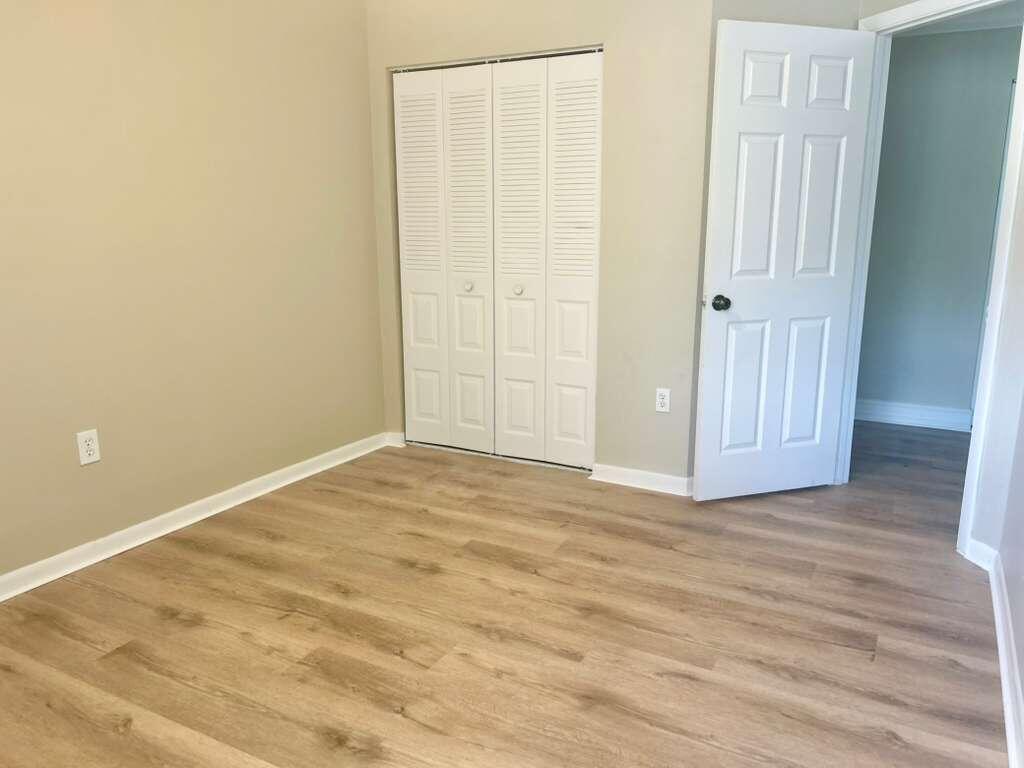 SAWGRASS ESTATES - Residential