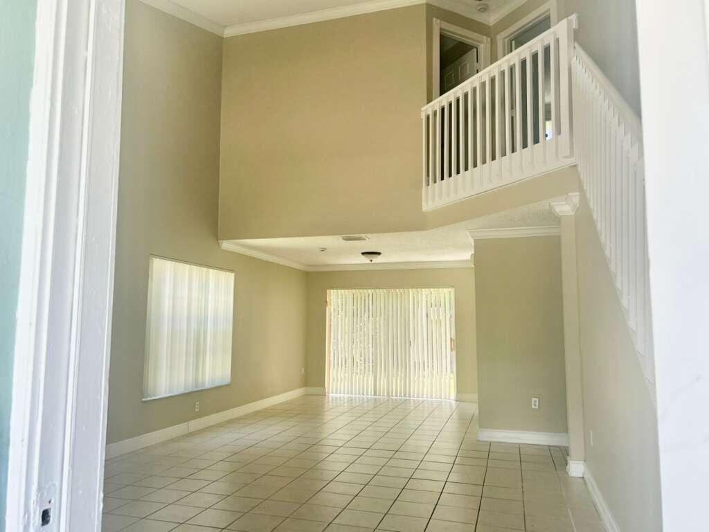 SAWGRASS ESTATES - Residential