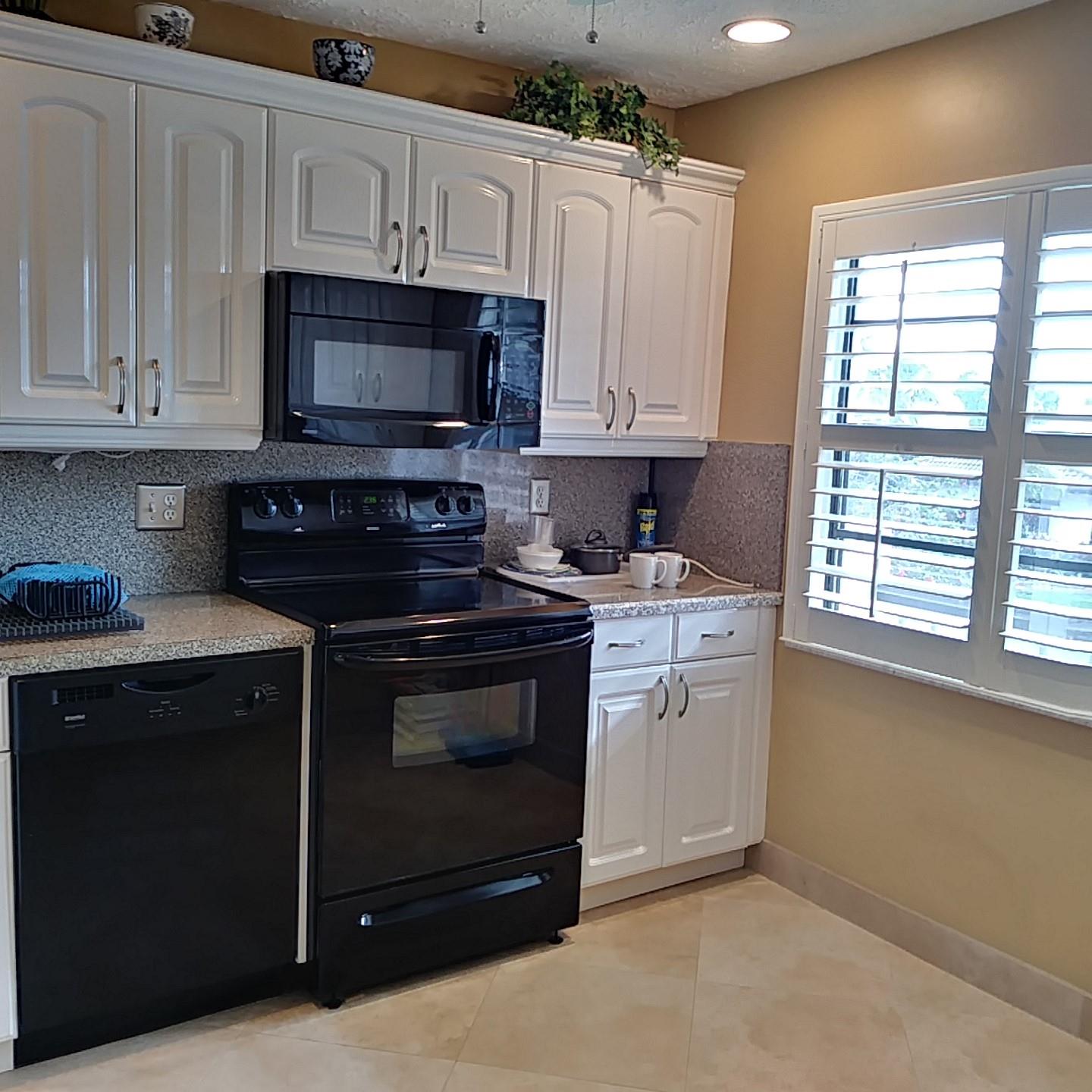 GREENS OF BOCA LAGO CONDO - Residential Lease