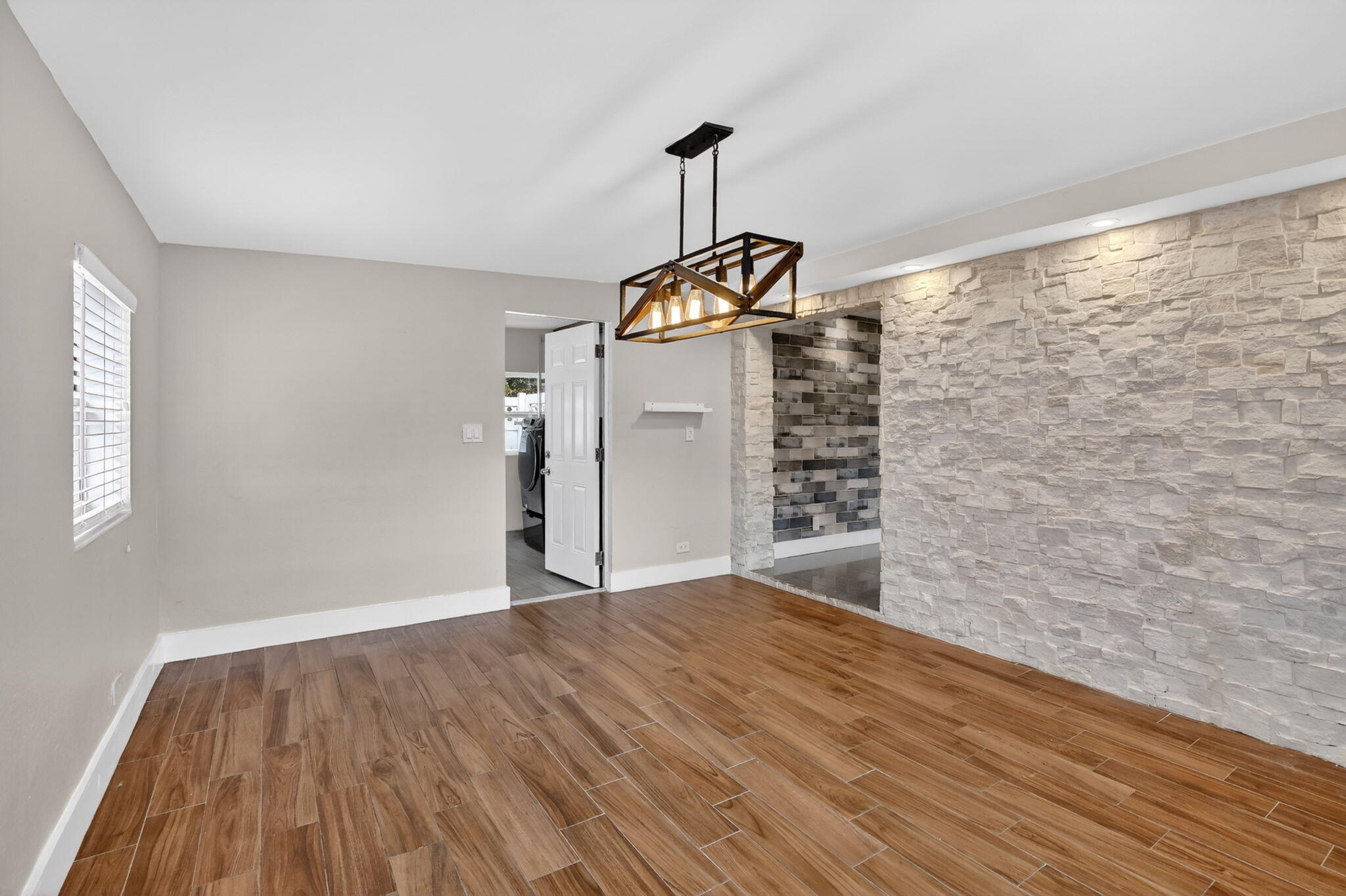 BROADVIEW PARK SEC 3 - Residential