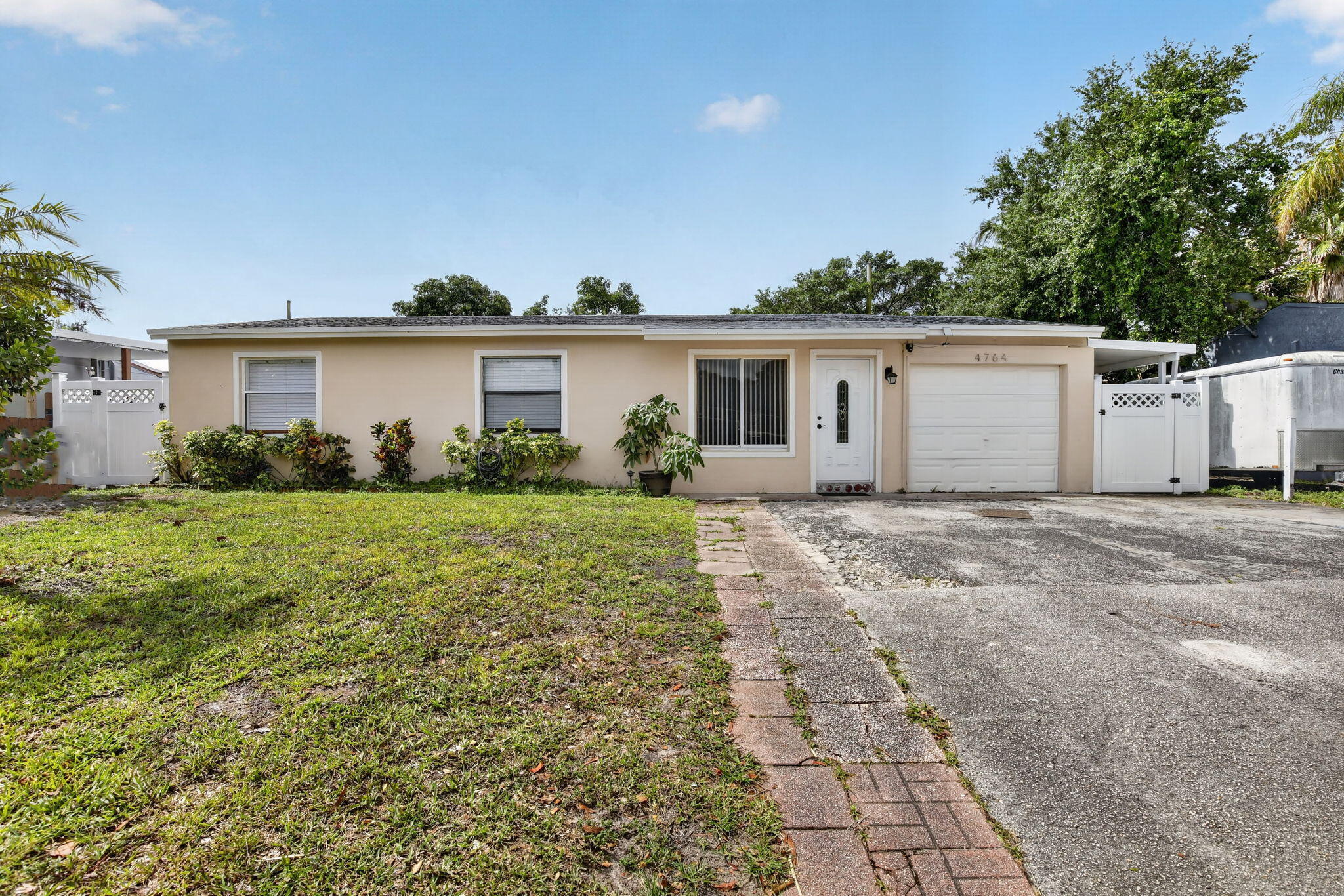 BROADVIEW PARK SEC 3 - Residential