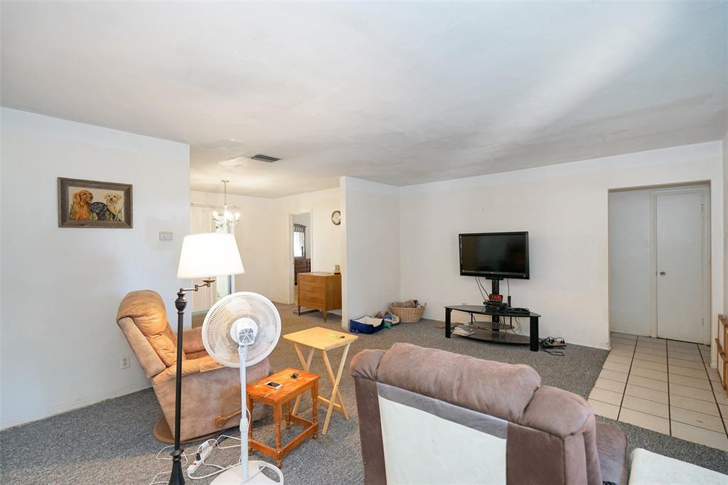 Hollywood Hills 6-22 B - Residential