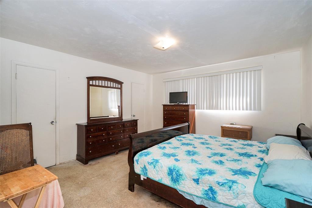 Hollywood Hills 6-22 B - Residential