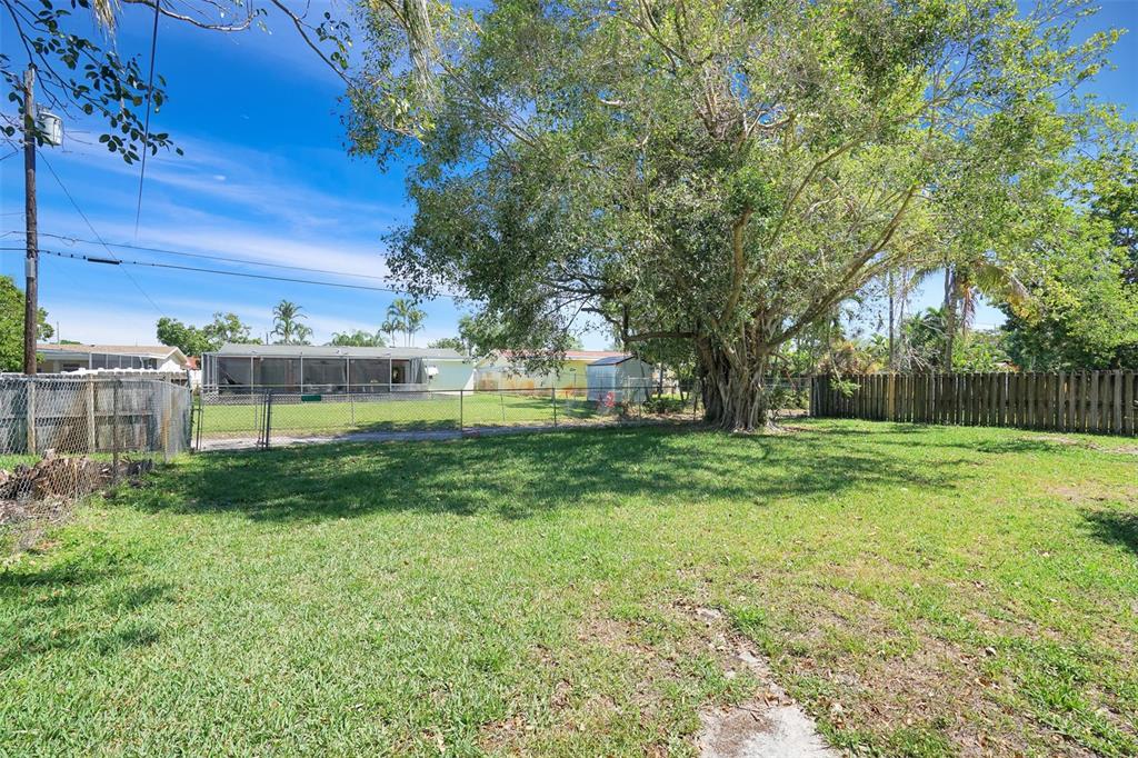 Hollywood Hills 6-22 B - Residential