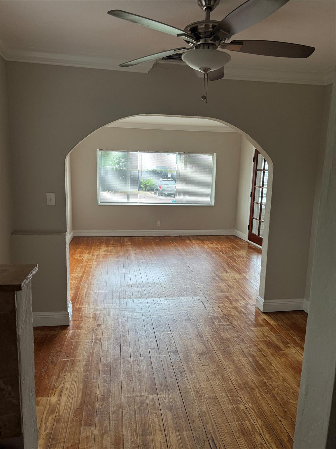 1635 NE 12th Ter