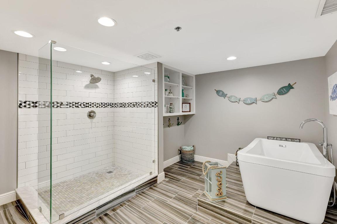 VISIONS CONDOMINIUM - Residential