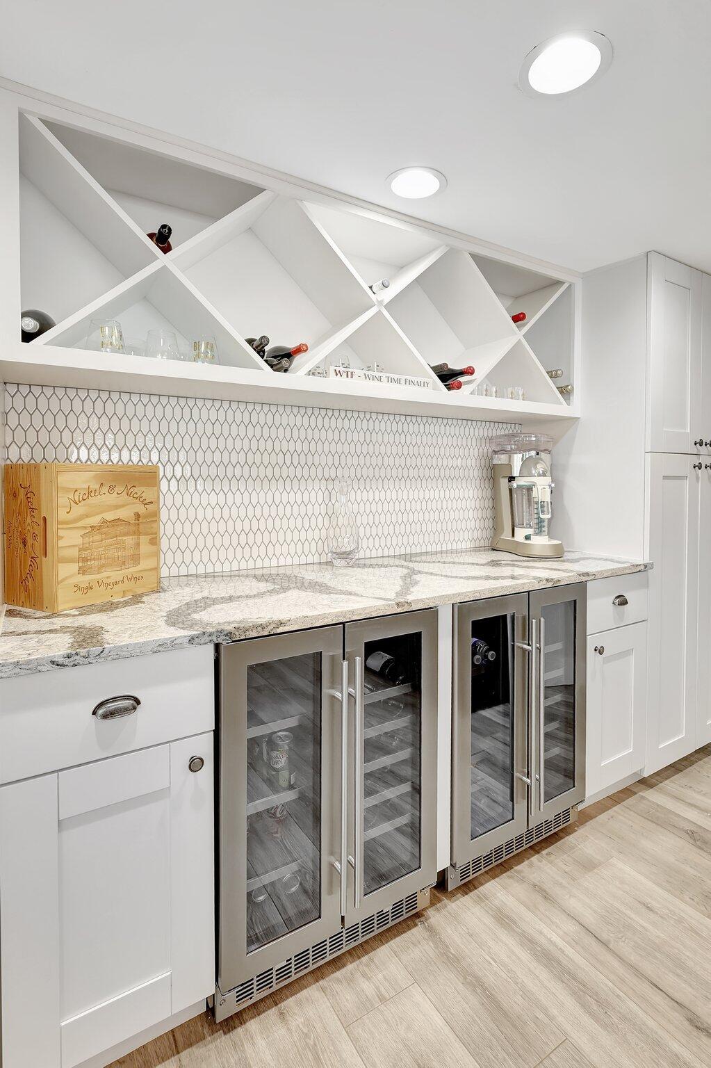 VISIONS CONDOMINIUM - Residential