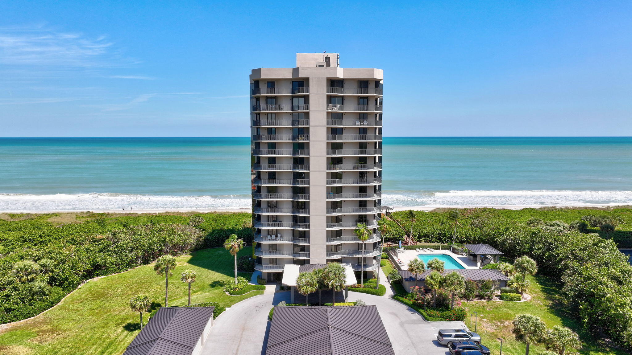 VISIONS CONDOMINIUM - Residential