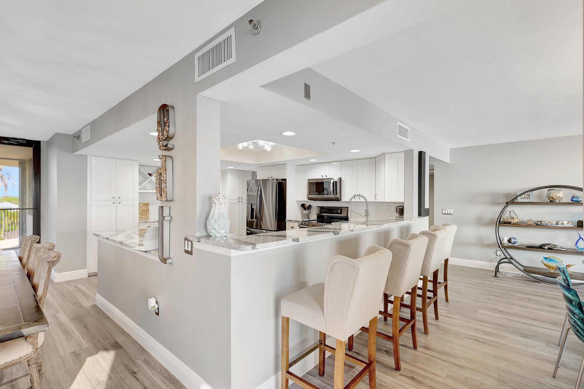 VISIONS CONDOMINIUM - Residential