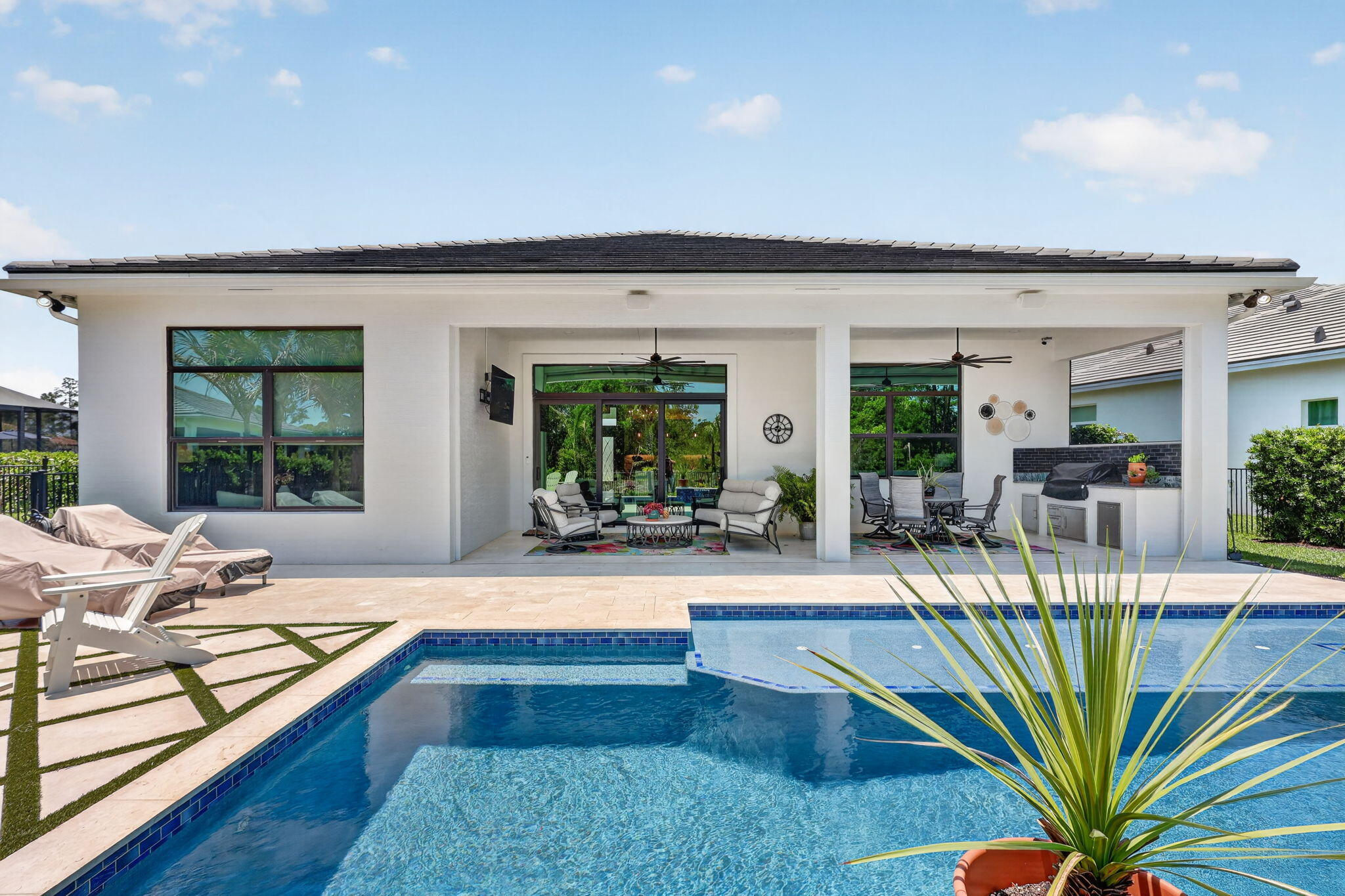VERANDA ESTATES MOSAIC - Residential