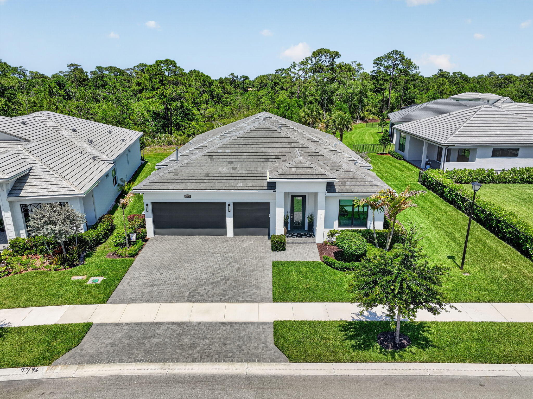 VERANDA ESTATES MOSAIC - Residential