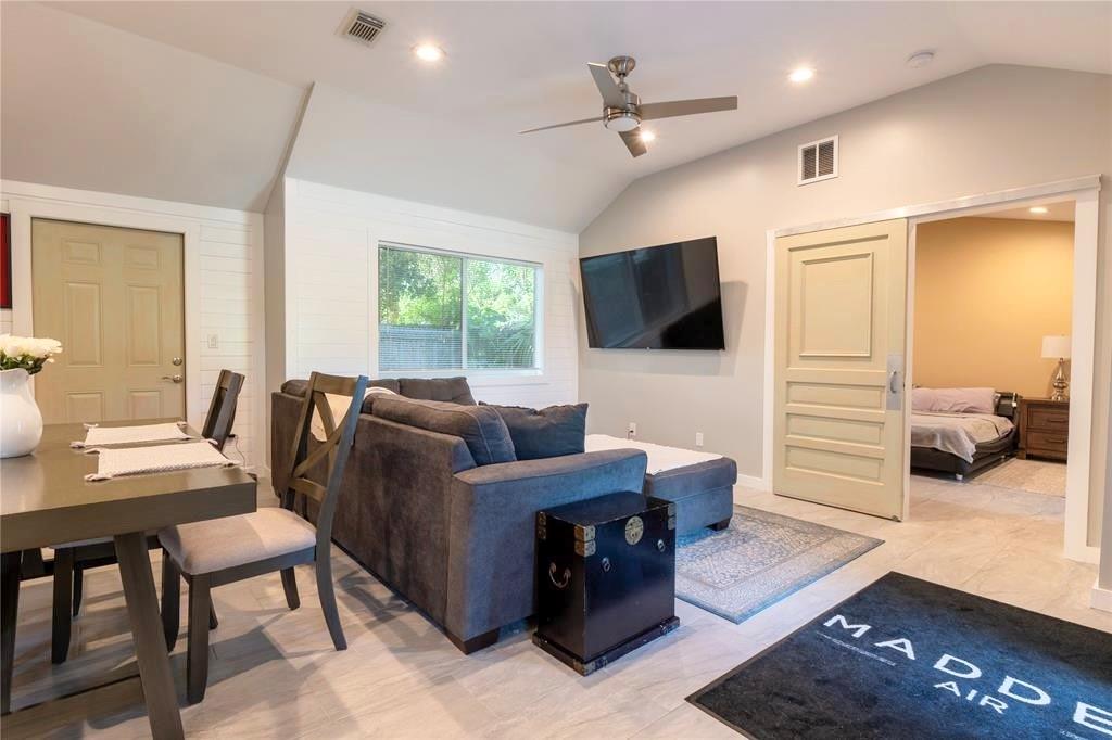 GOLDEN GATE - Residential