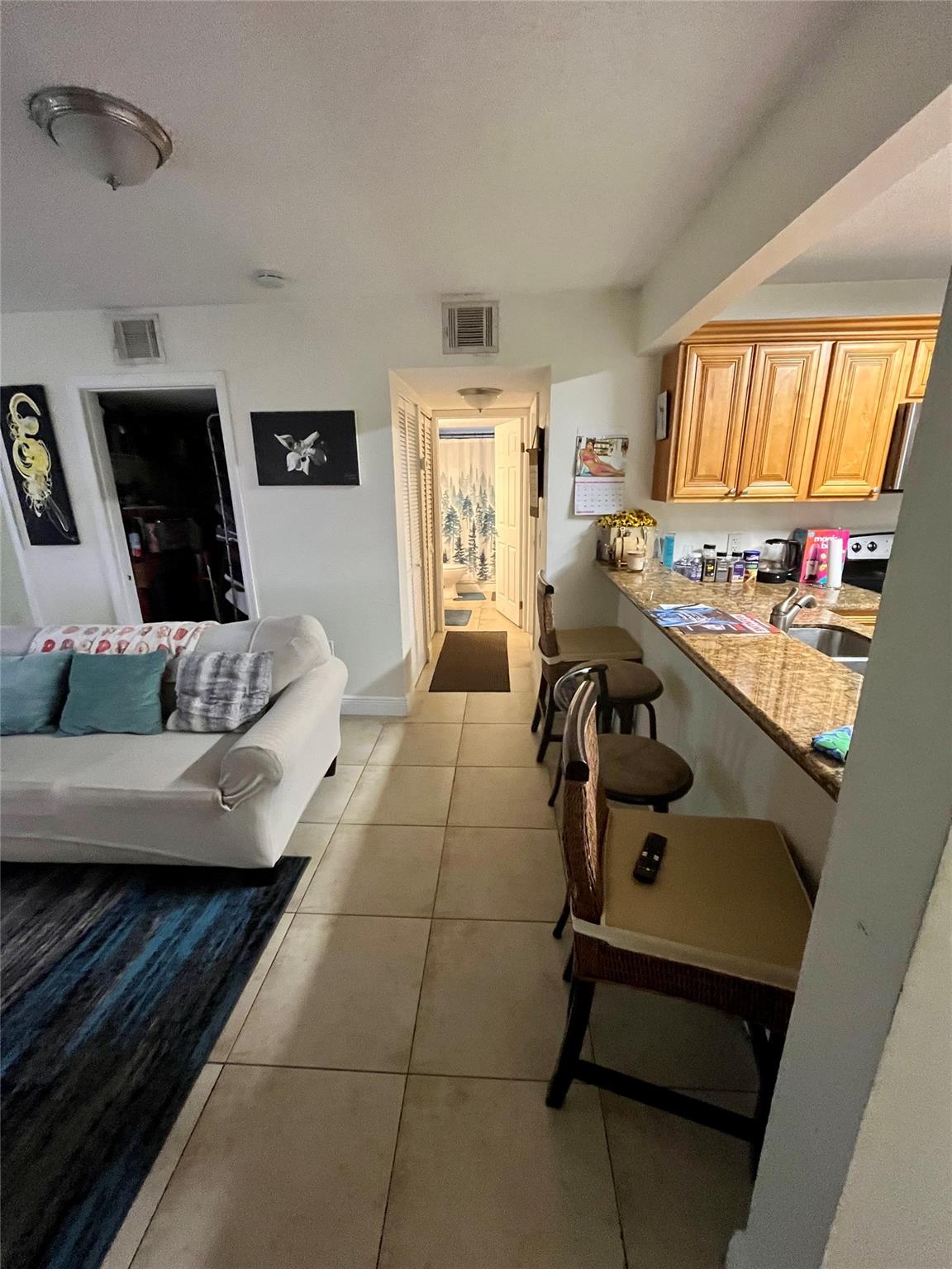 View photos, virtual tours, details... 1524 Lake Crystal Dr C