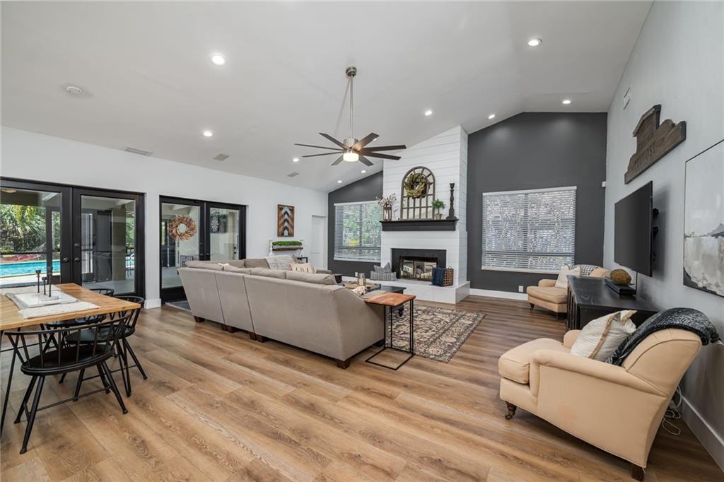 JACARANDA AREA 12-C - Residential