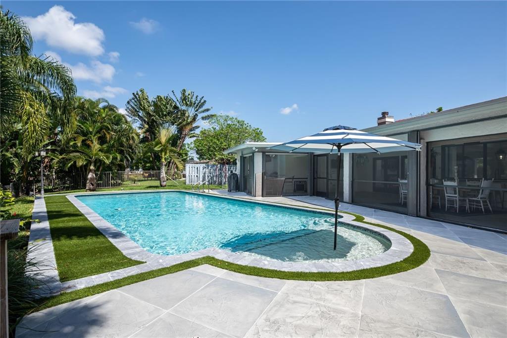 JACARANDA AREA 12-C - Residential