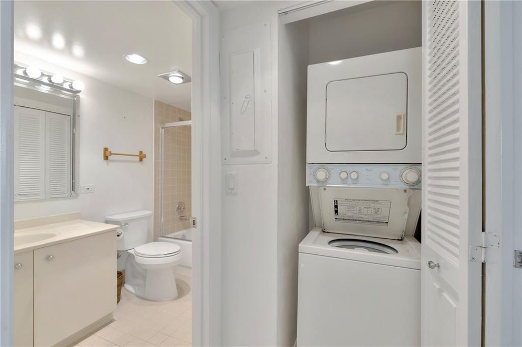 WYNMOOR VILLAGE - Residential