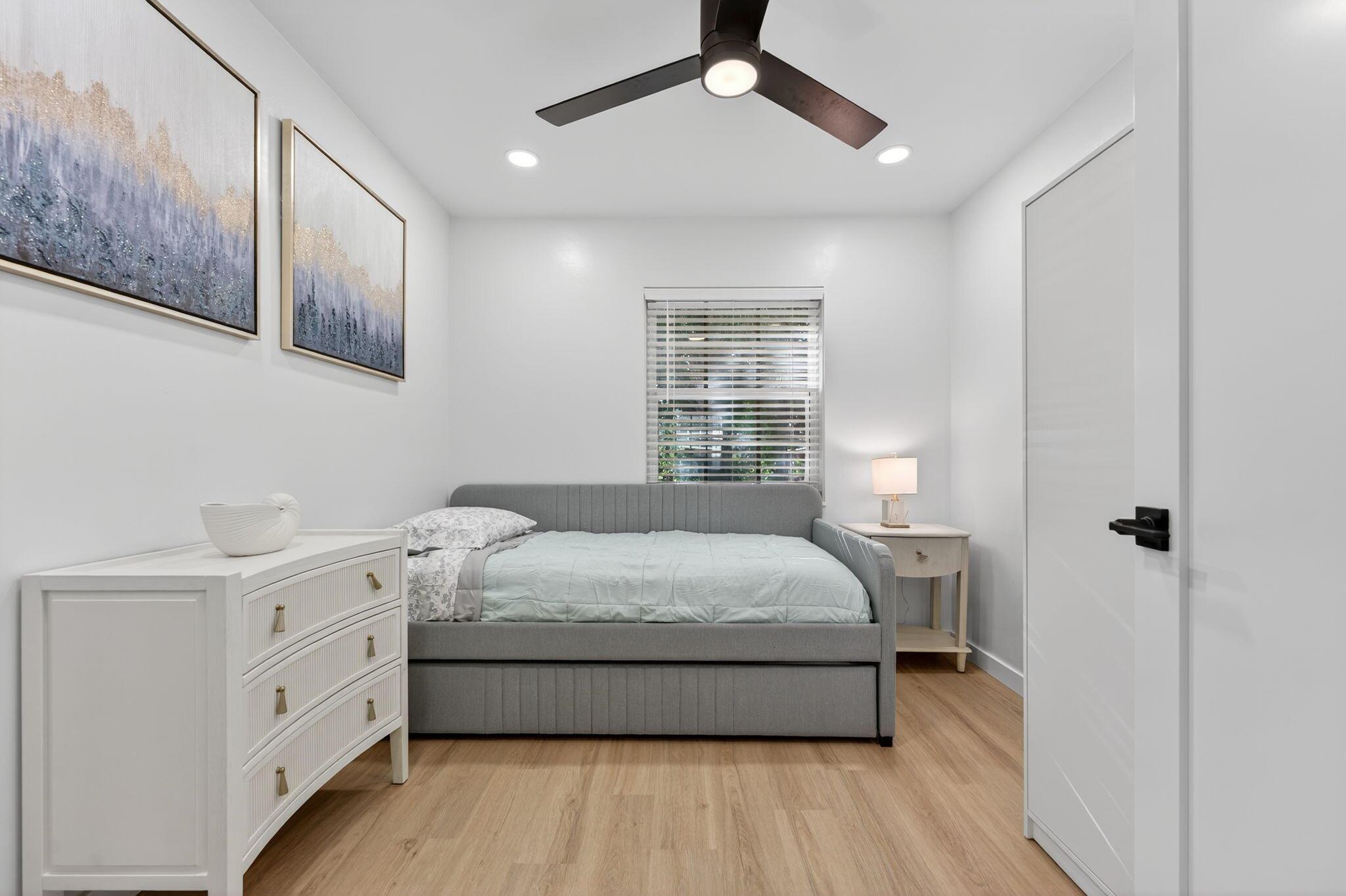 TROPIC ISLE - Residential Lease