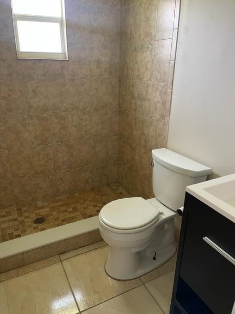 REGINA PALMS - Residential Lease