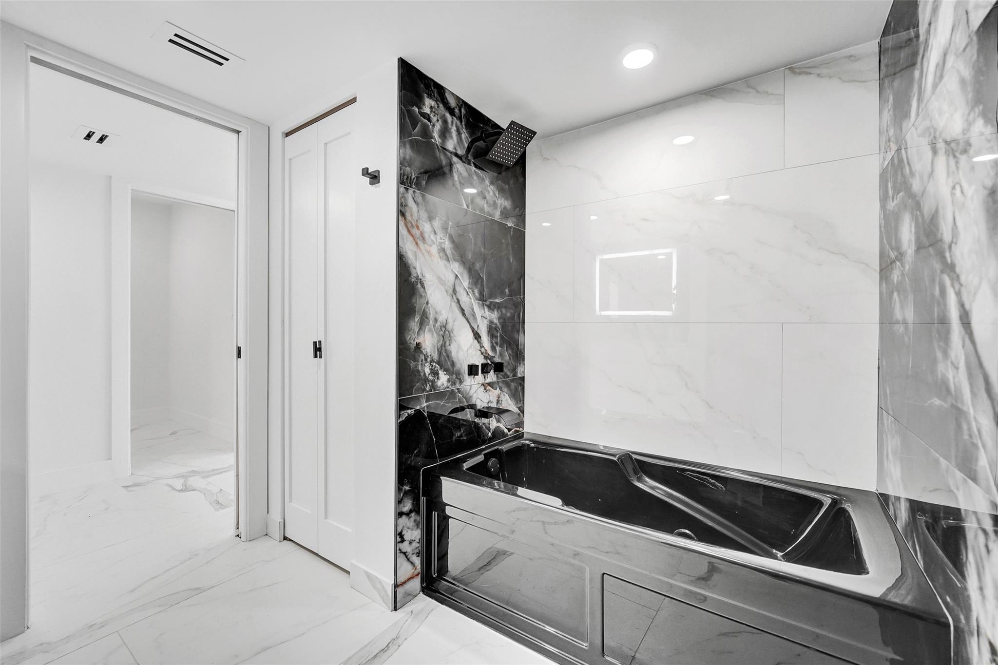 The Wittington Condo - Residential Lease