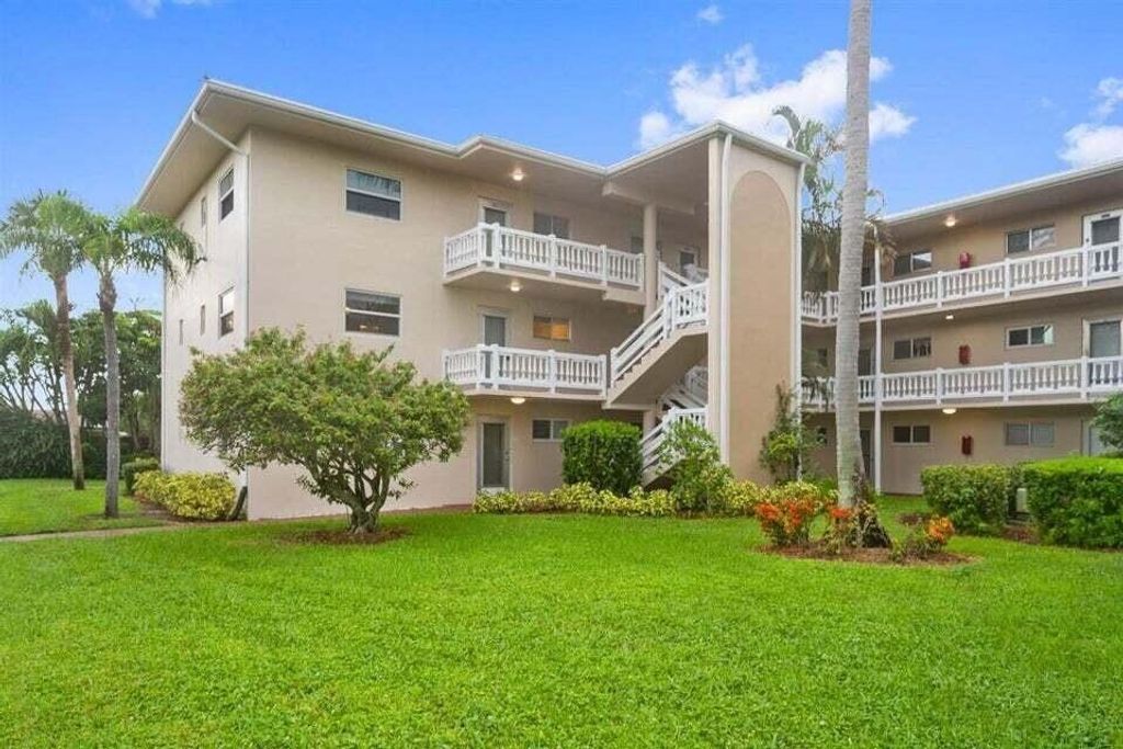 Photo of 2769 S Garden Drive #201, Lake Worth, FL 33461 (MLS # R11063402)