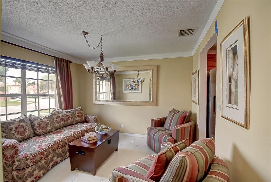 HILLSBORO COUNTRY CLUB...Meadow Lakes - Residential