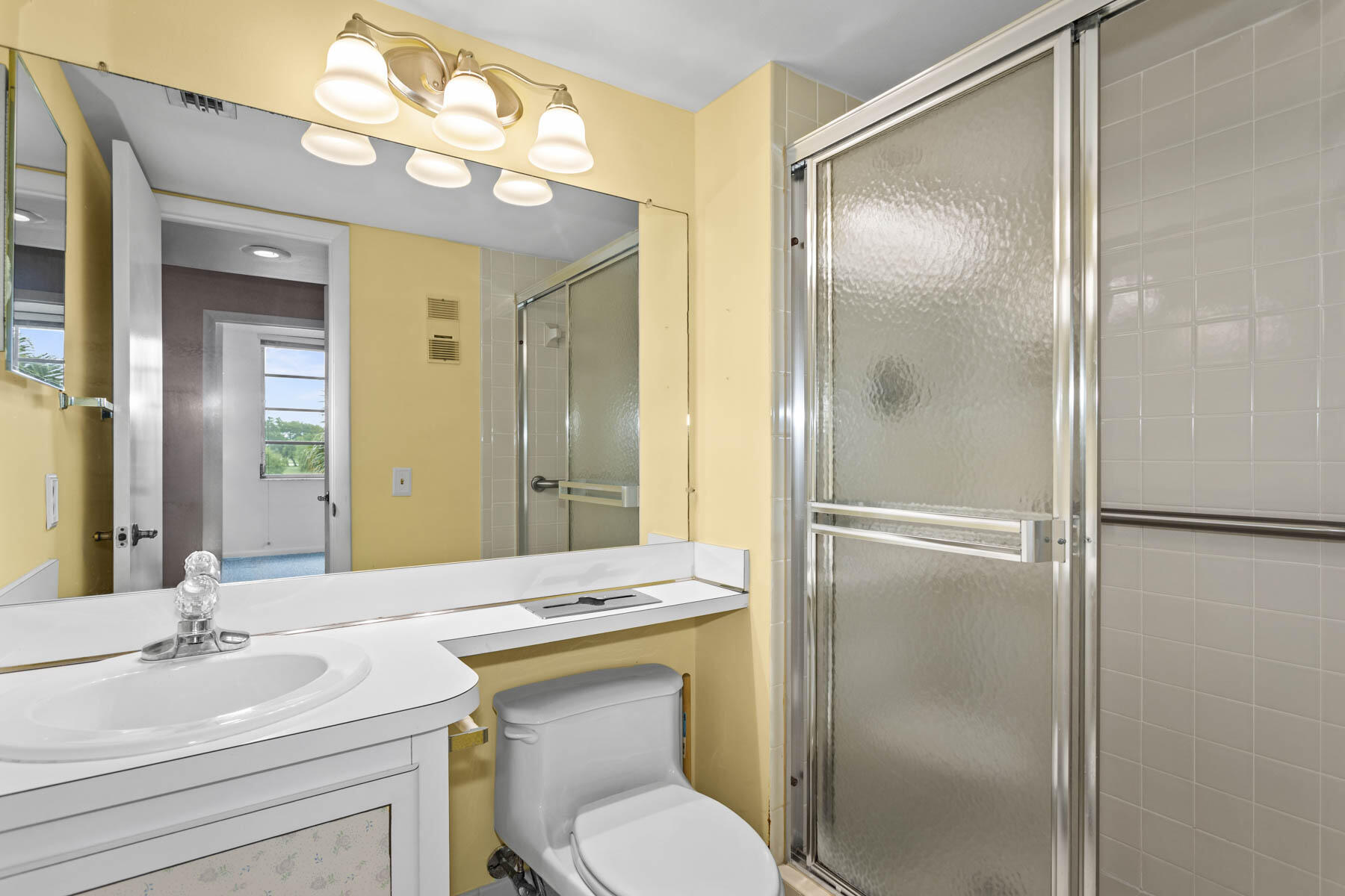 ROLLING HILLS GOLF AND - Residential