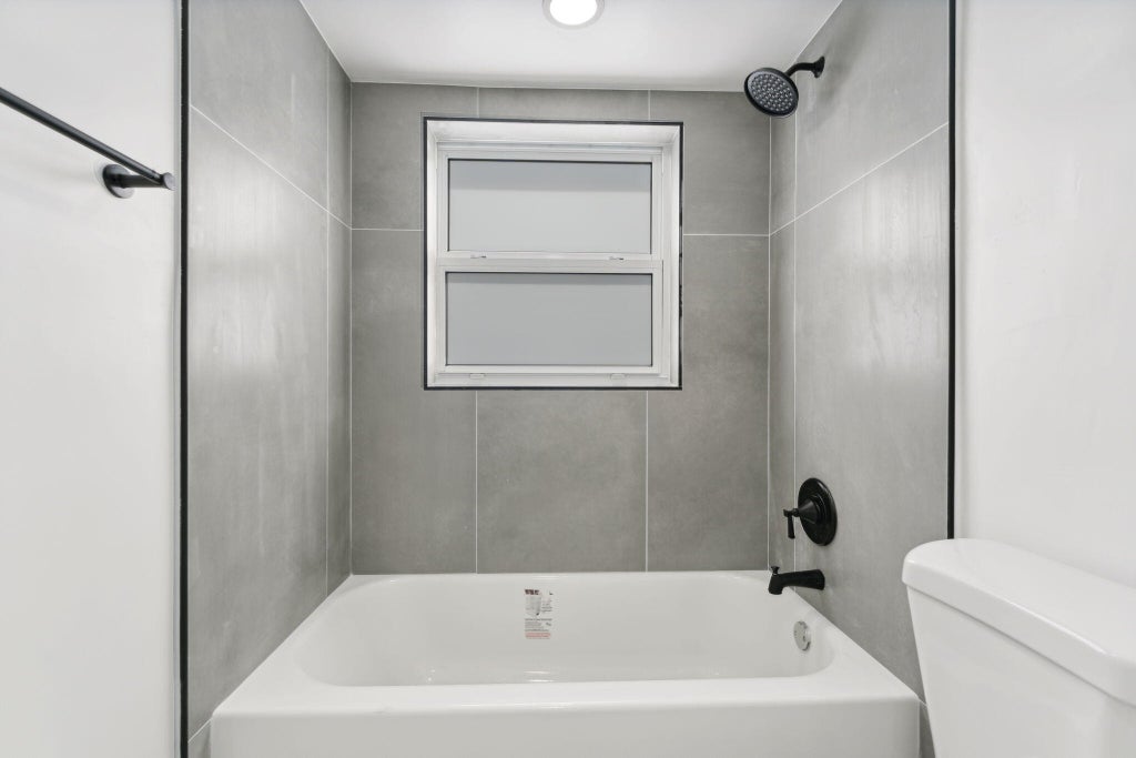 Photo of 380 NW 2nd Way, Deerfield Beach, FL 33441 (MLS # R11023886)