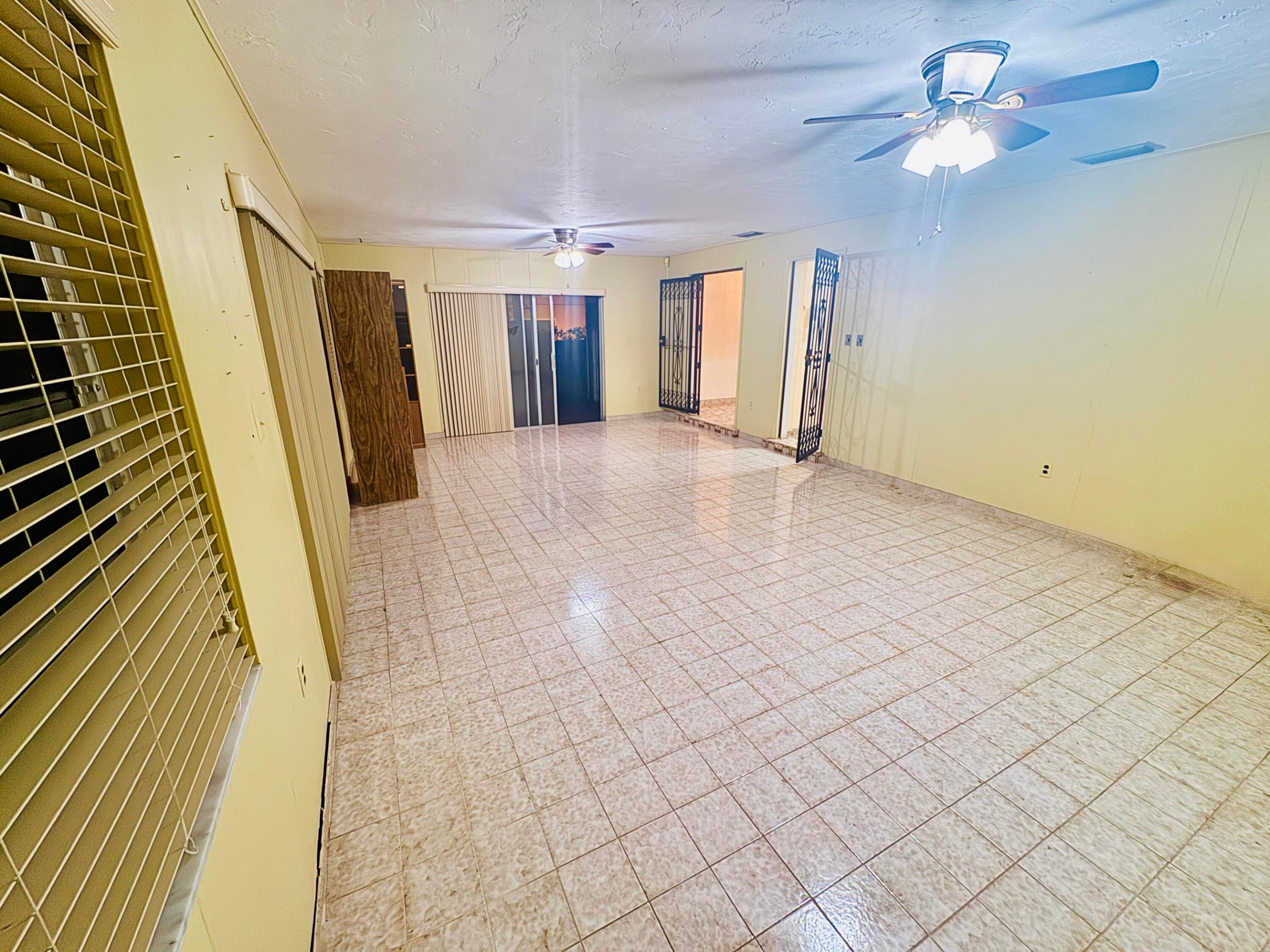 TRAIL GRANADA ADDN - Residential