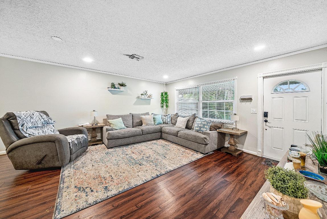 4500 SE Salvatori Road