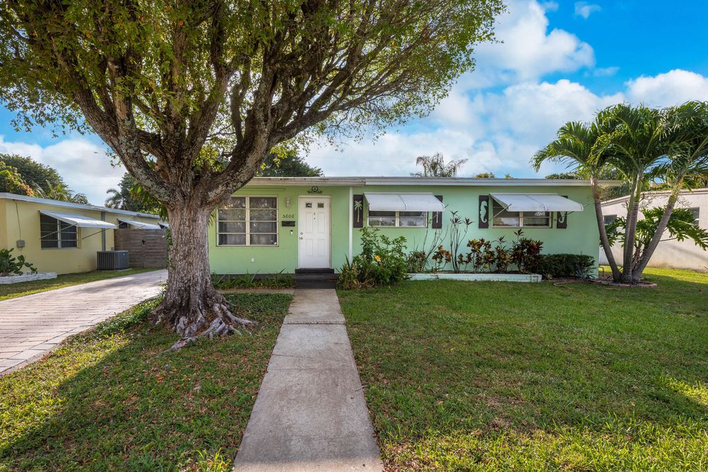 Photo of 5606 Hobart Avenue, West Palm Beach, FL 33405 (MLS # B26031125)