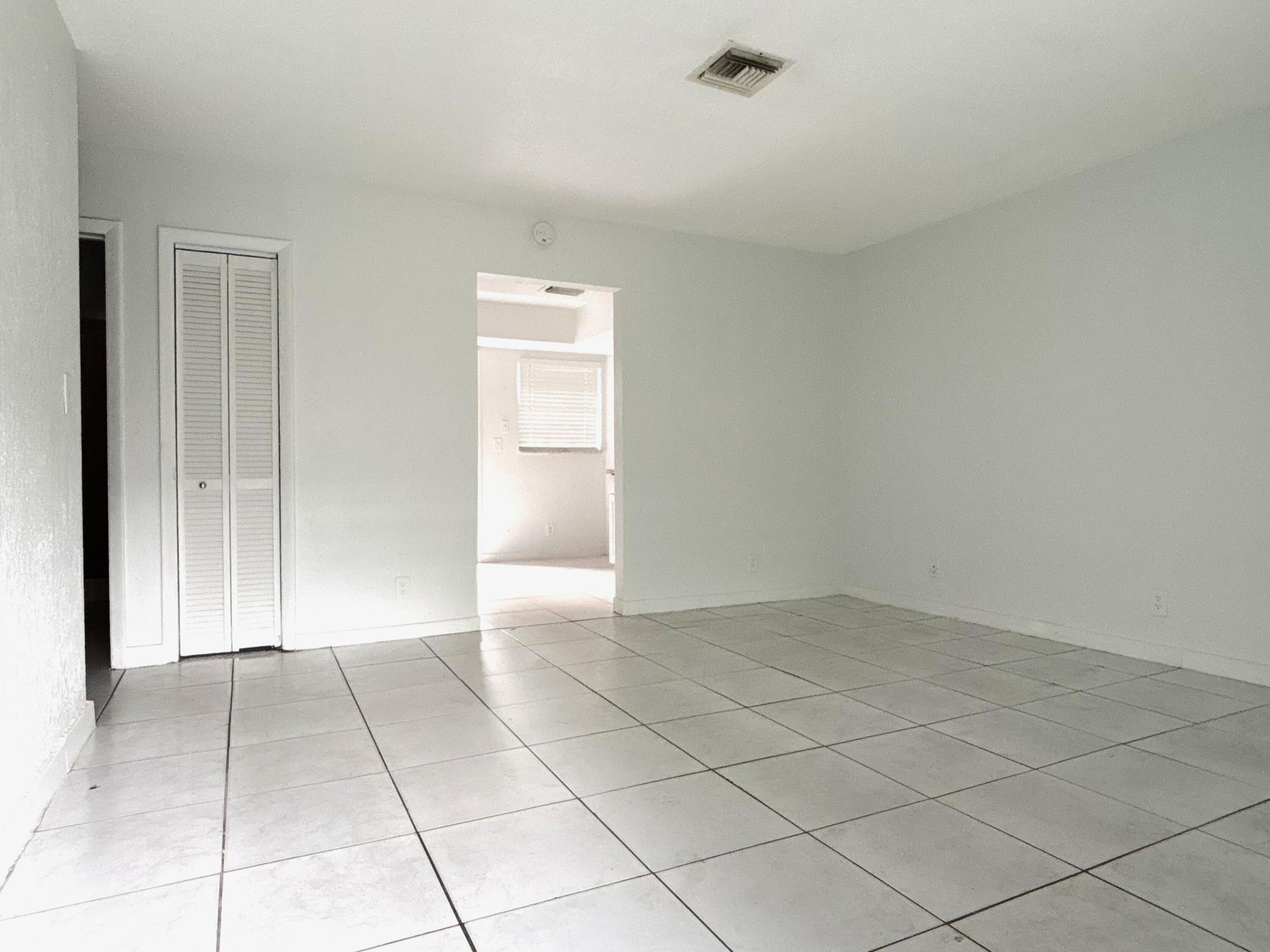 FAIRVIEW AMENDED PLAT - Residential Lease