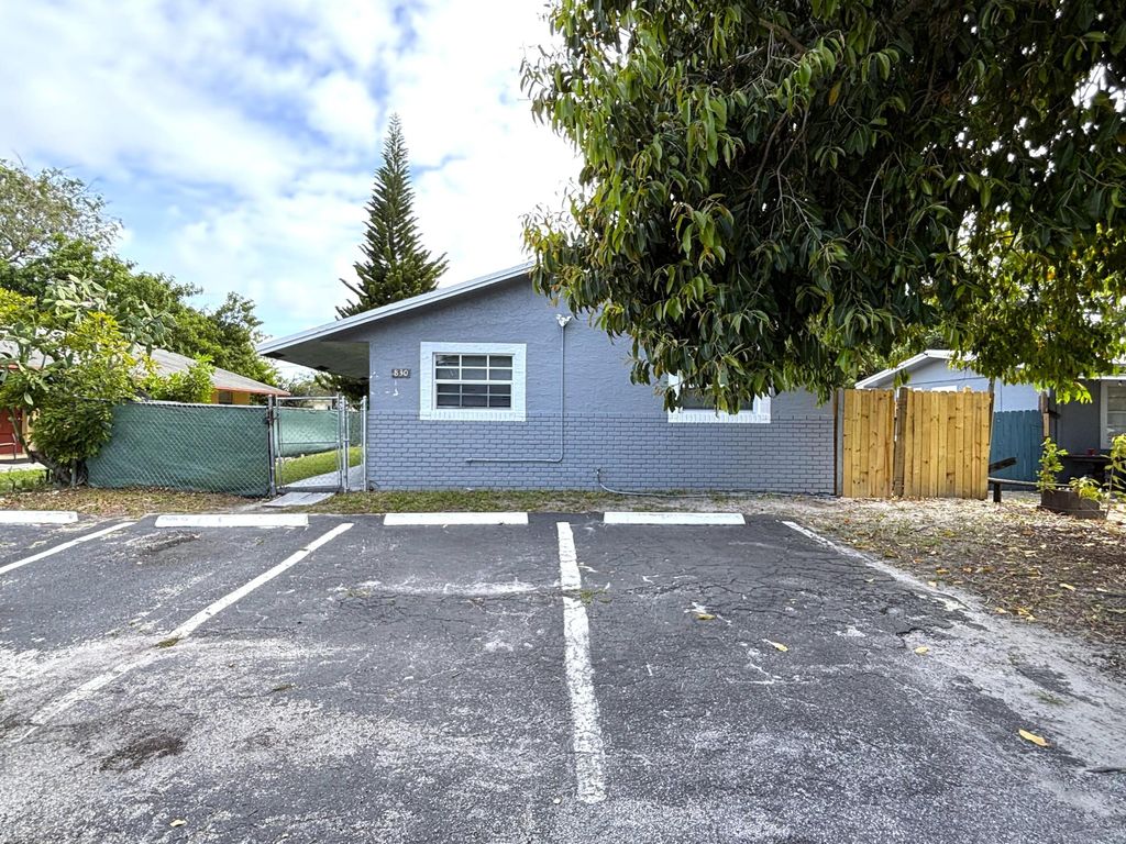 Photo of 830 SW 10th Street #Unit B, Pompano Beach, FL 33060 (MLS # B26018105)