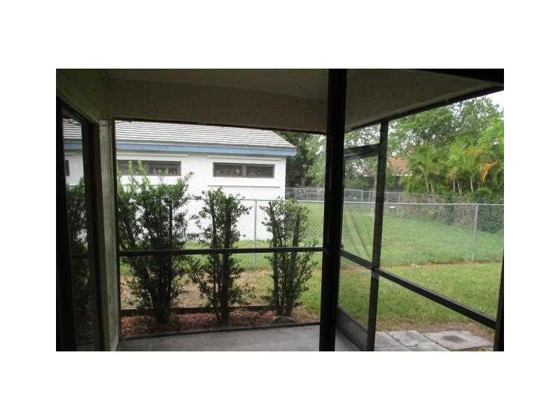 CORAL SPRINGS UNIVERSITY - Residential