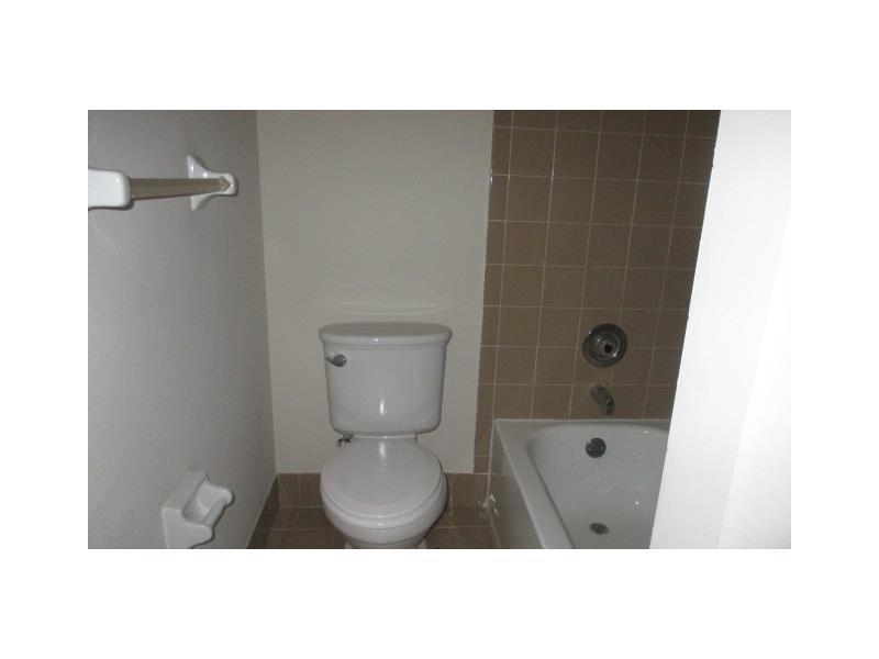 CORAL SPRINGS UNIVERSITY - Residential