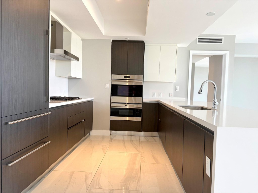 1180 N Federal Highway 809