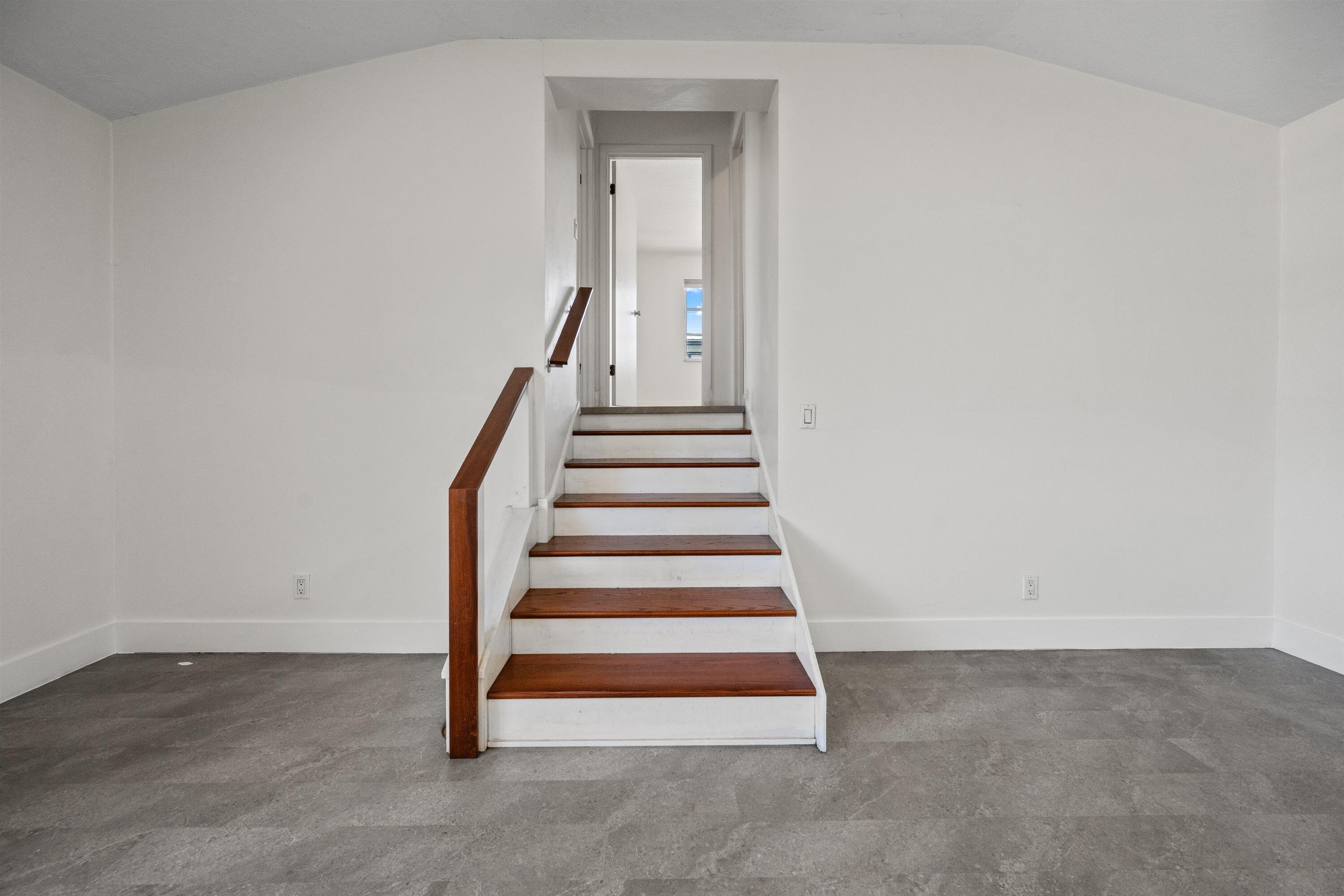 LAKE OSBORNE ESTATES - Residential