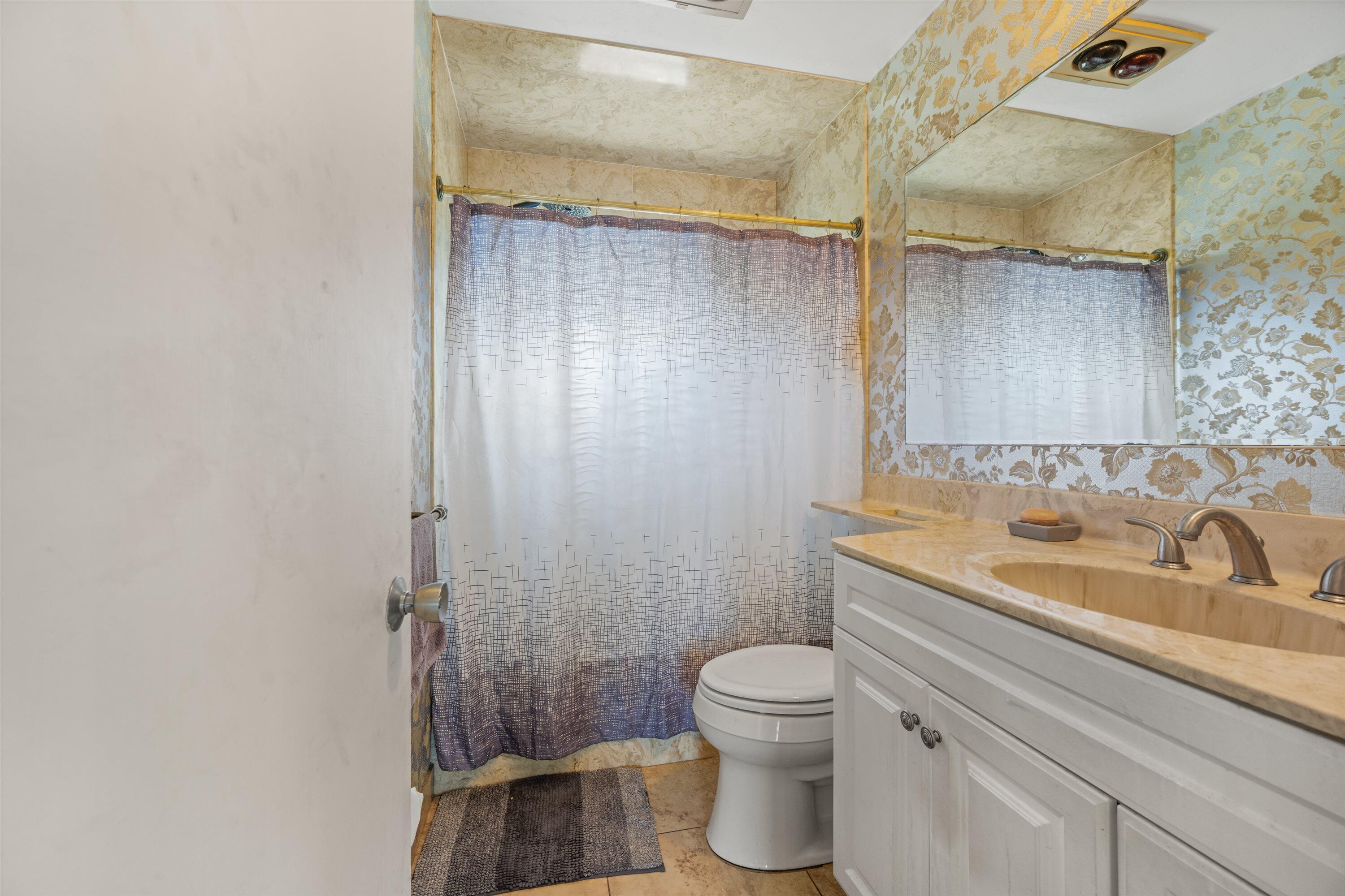 LAKE OSBORNE ESTATES - Residential