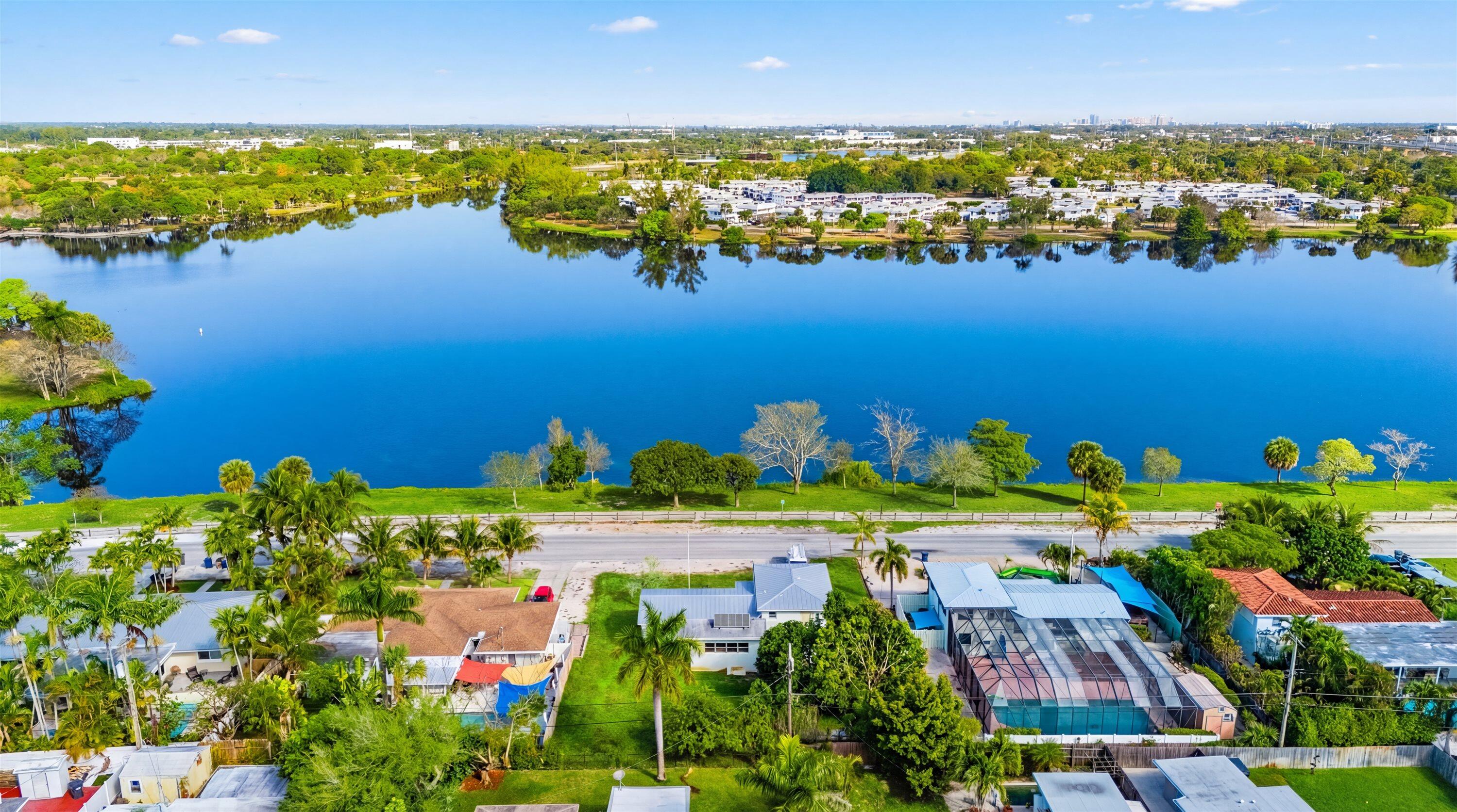 LAKE OSBORNE ESTATES - Residential